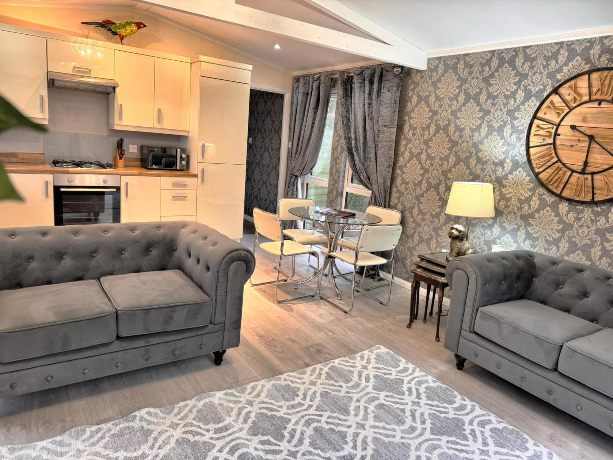 Welsh Villa-Hot Tub-Tenby-Carmarthen-Forestsetting Экстерьер фото